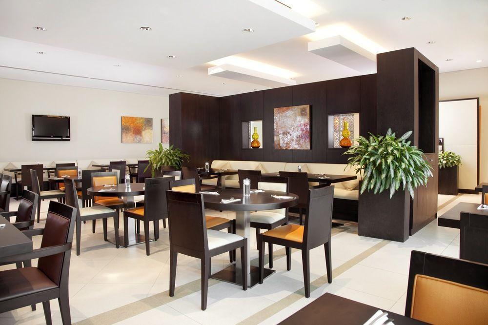 Holiday Inn Express Dubai Safa Park, An Ihg Hotel Εξωτερικό φωτογραφία