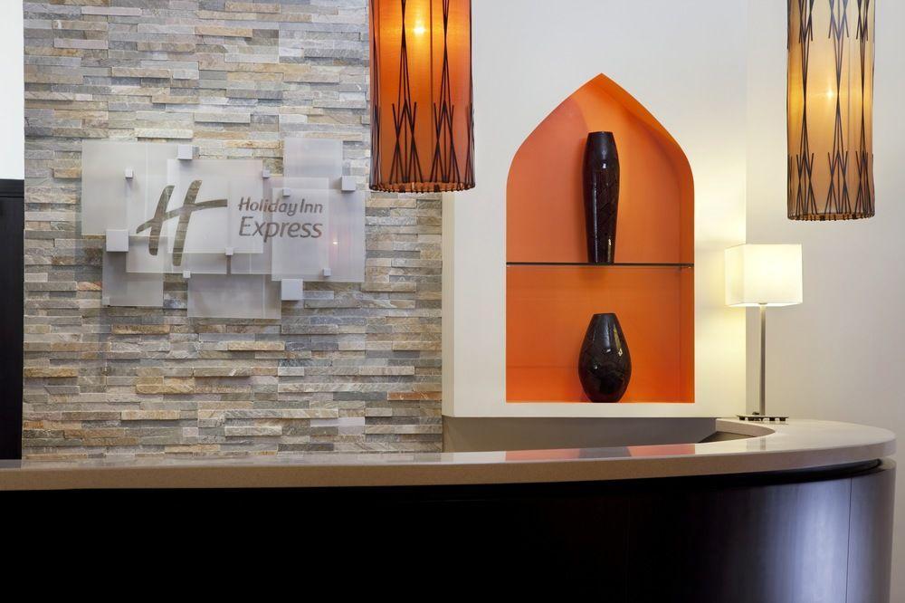 Holiday Inn Express Dubai Safa Park, An Ihg Hotel Εξωτερικό φωτογραφία